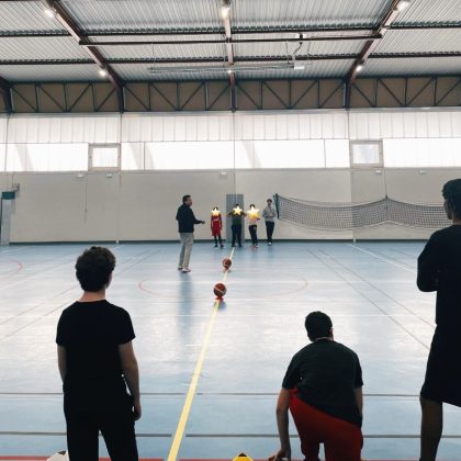 ENTRE RUGBY ET BASKET : MÉDIATION SPORTIVE AU DITEP RIVE GAUCHE